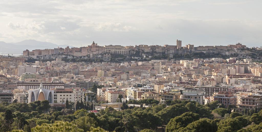 L'Arco Cagliari Bed & Breakfast Екстериор снимка