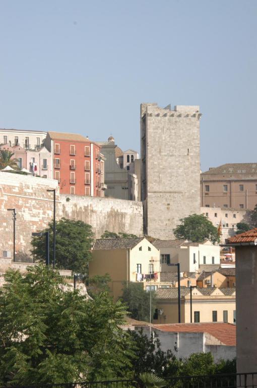 L'Arco Cagliari Bed & Breakfast Екстериор снимка