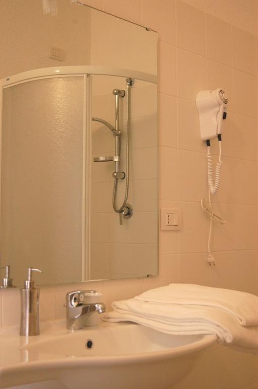 L'Arco Cagliari Bed & Breakfast Екстериор снимка