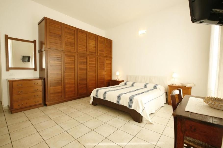 L'Arco Cagliari Bed & Breakfast Екстериор снимка