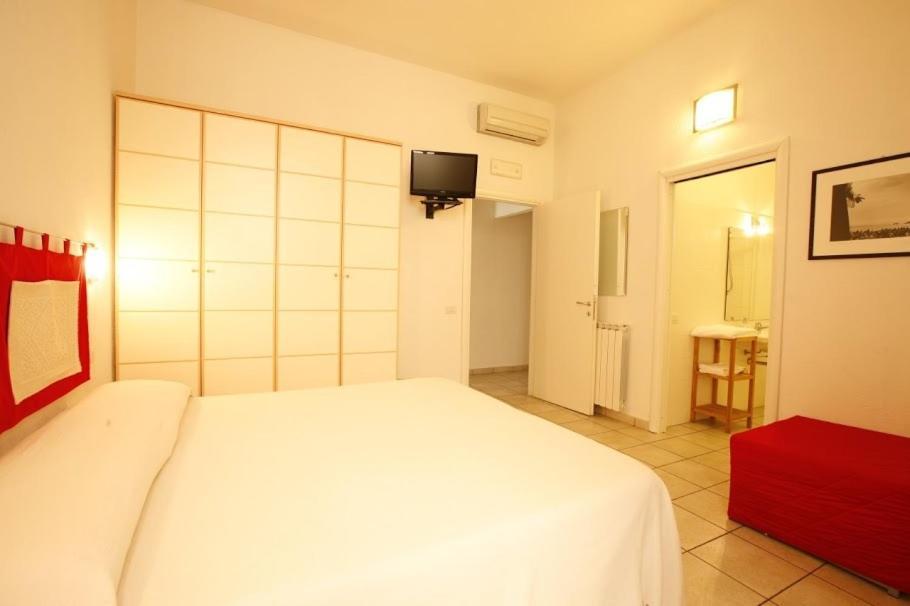 L'Arco Cagliari Bed & Breakfast Екстериор снимка