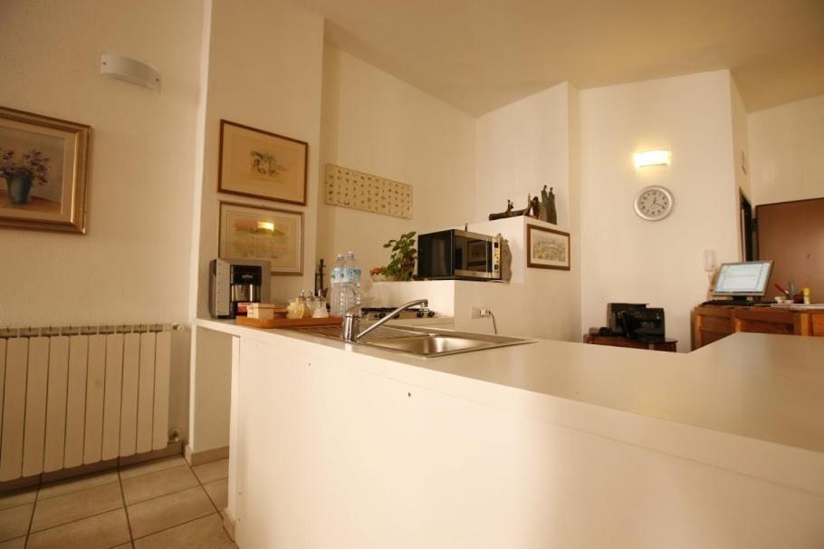 L'Arco Cagliari Bed & Breakfast Екстериор снимка